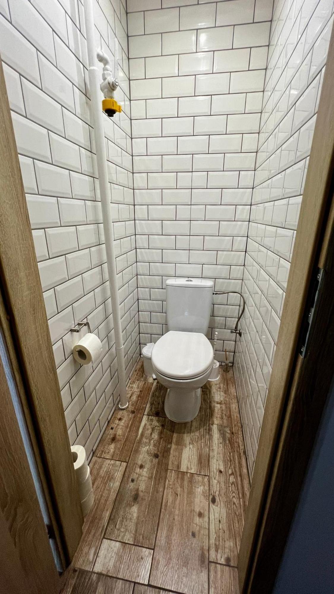 Industrial Apartment I 24Hr Self Check-In I Free Parking & Coffee Banská Bystrica Buitenkant foto